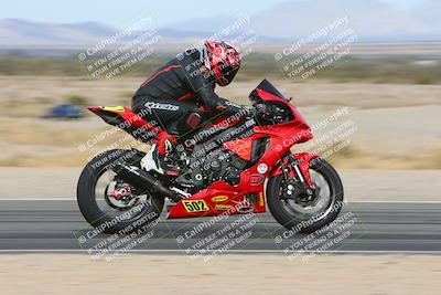 media/Jan-19-2024-Apex Assassins-CVMA Friday (Fri) [[74e94f2102]]/Racer 2/Session 2 (Turn 11)/
